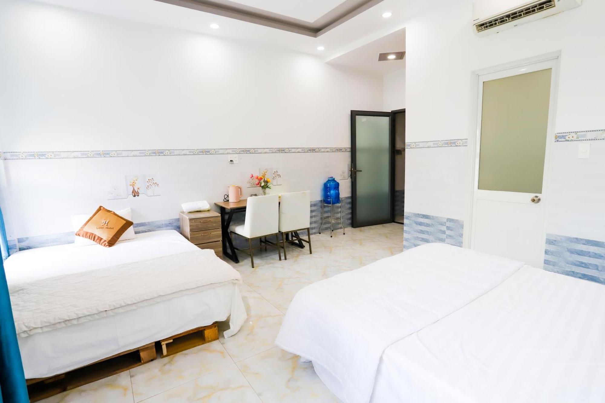 Hotel Tram Anh Nhon Trach Exterior photo