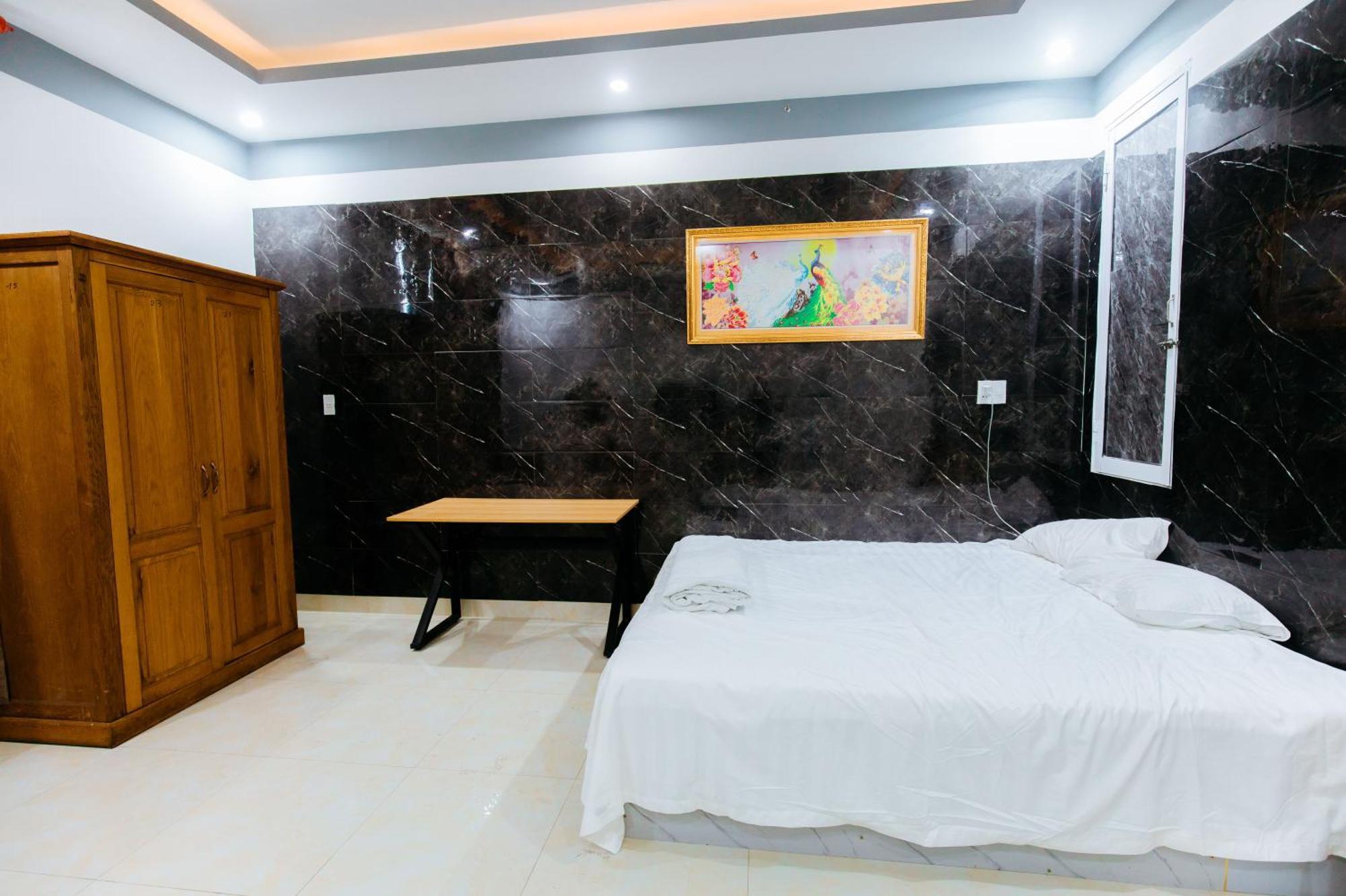 Hotel Tram Anh Nhon Trach Exterior photo